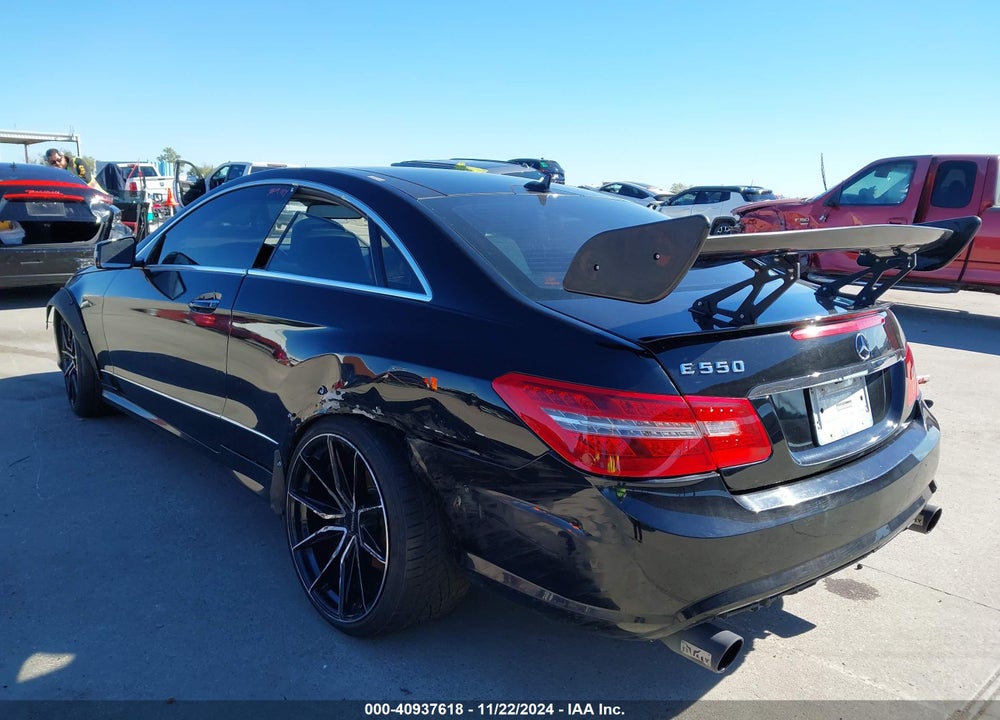2011 MERCEDES-BENZ E VIN: WDDKJ7CB8BF069553