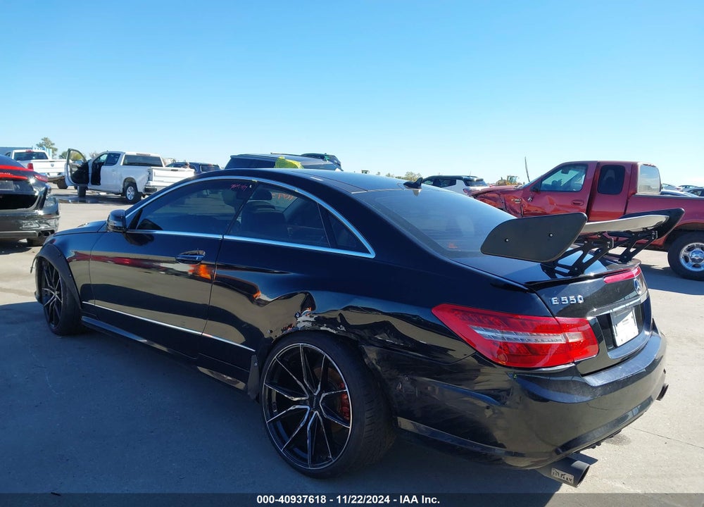 2011 MERCEDES-BENZ E VIN: WDDKJ7CB8BF069553