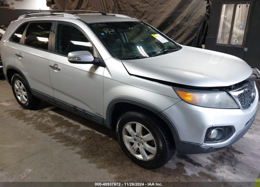 2012 KIA SORENTO LX VIN: 5XYKTDA65CG228679