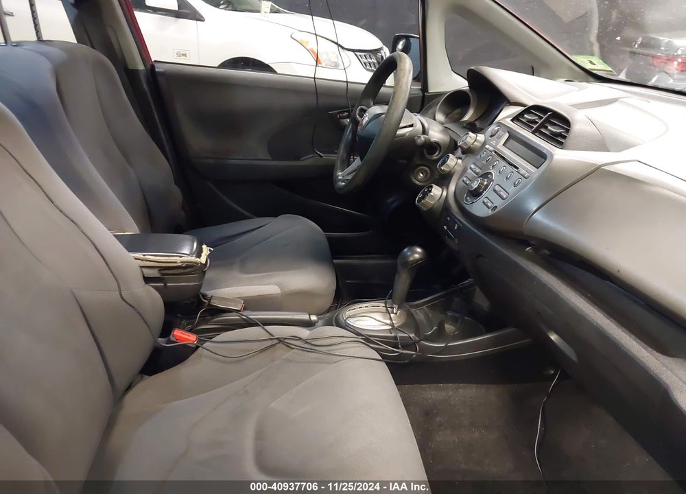 2009 HONDA FIT VIN: JHMGE88289C005199