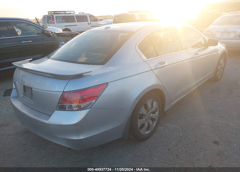 2008 HONDA ACCORD 2.4 EX-L VIN: JHMCP26838C051079