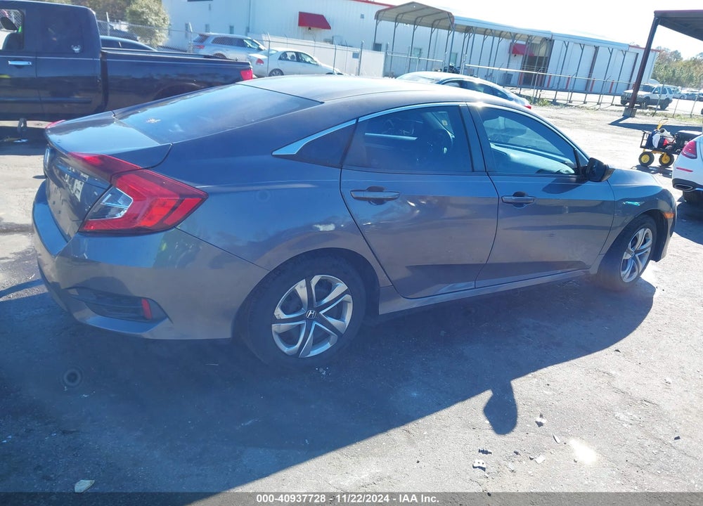 2018 HONDA CIVIC VIN: 2HGFC2F56JH602884