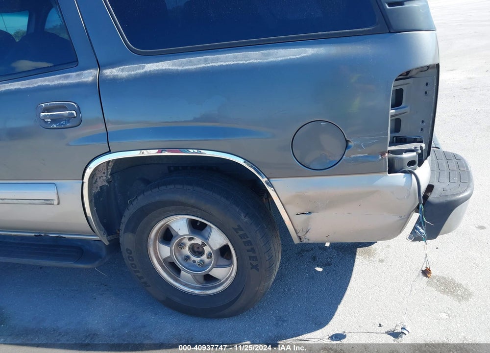 2000 CHEVROLET TAHOE ALL NEW LS VIN: 1GNEK13T5YJ121616