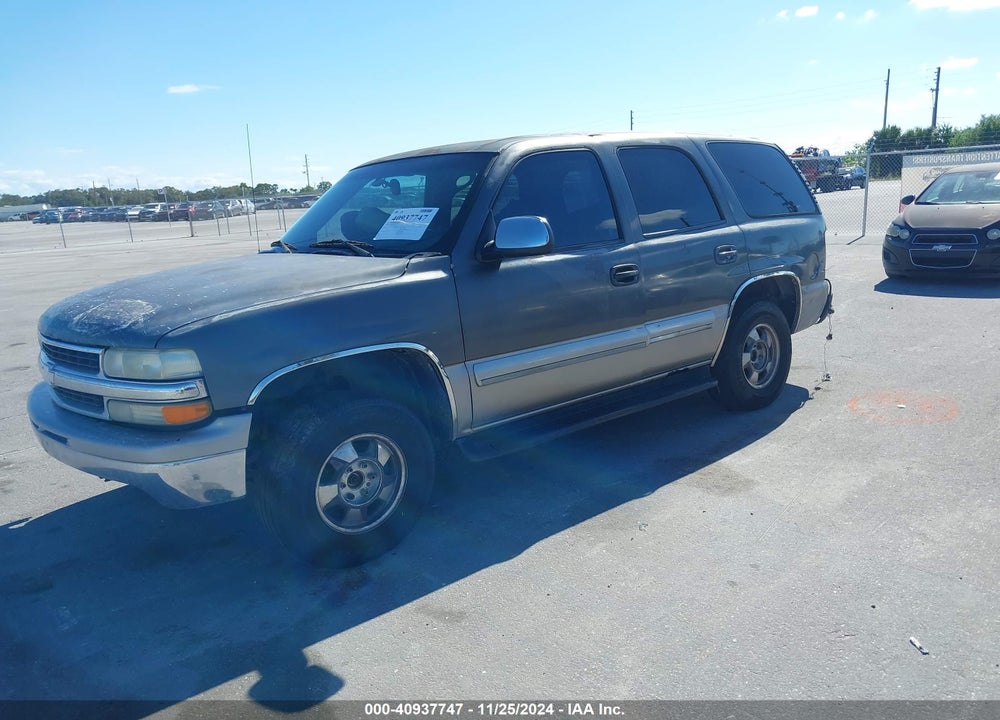 2000 CHEVROLET TAHOE ALL NEW LS VIN: 1GNEK13T5YJ121616