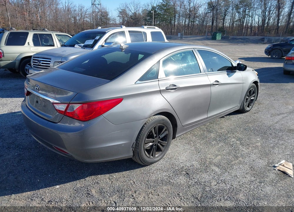 2013 HYUNDAI SONATA GLS VIN: 5NPEB4AC5DH699585