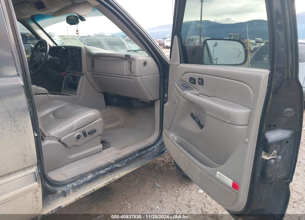 2004 CHEVROLET SILVERADO 2500HD LT VIN: 1GCHK23G44F196335