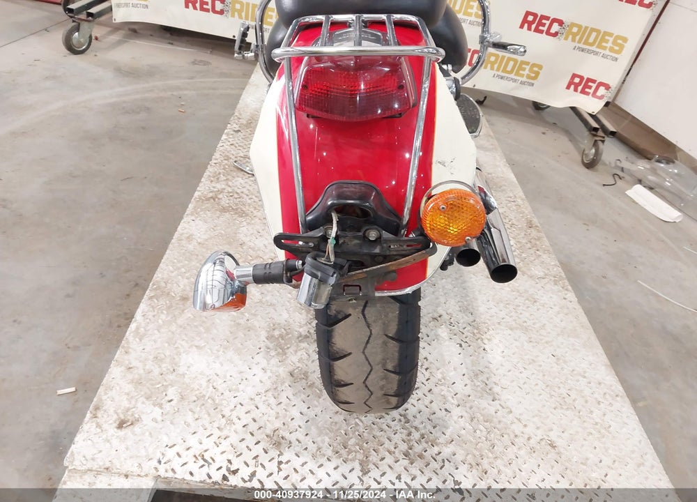 1997 HONDA VT1100 C2A/C2AC VIN: 1HFSC3230VA202157