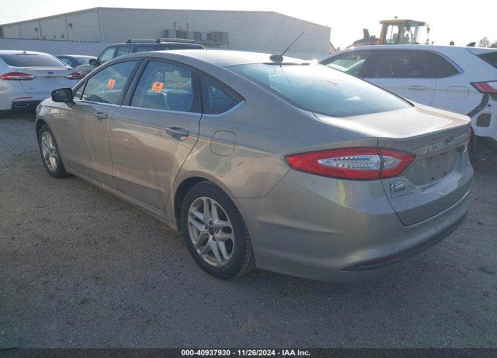 2015 FORD FUSION SE VIN: 3FA6P0H71FR116197