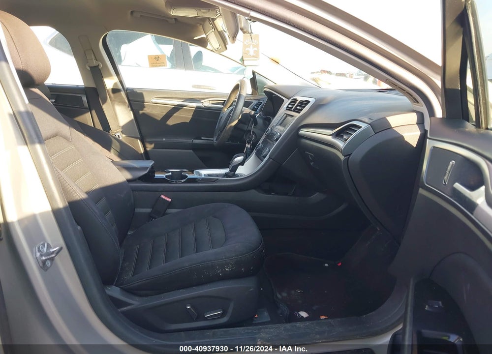 2015 FORD FUSION SE VIN: 3FA6P0H71FR116197