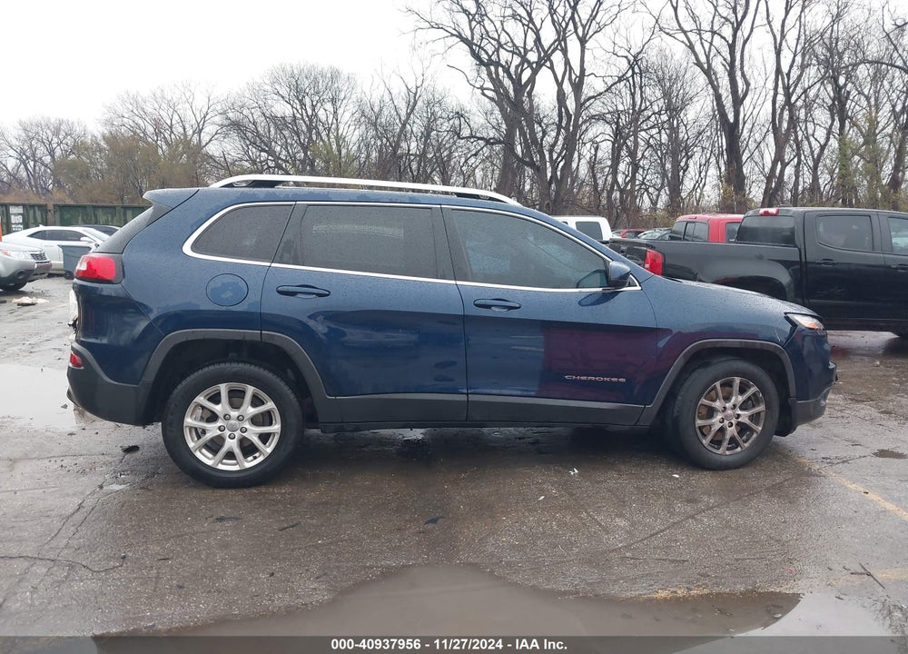 2018 JEEP CHEROKEE LATITUDE FWD VIN: 1C4PJLCB6JD604916