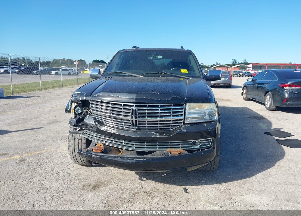 2012 LINCOLN NAVIGATOR VIN: 5LMJJ2H52CEL00636