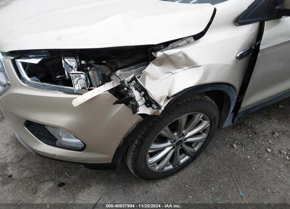 2018 FORD ESCAPE TITANIUM VIN: 1FMCU9J99JUD51093