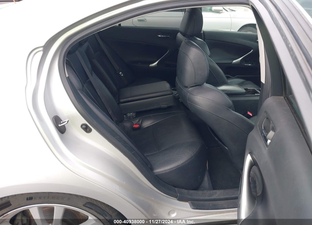 2006 LEXUS IS 350 VIN: JTHBE262665009567