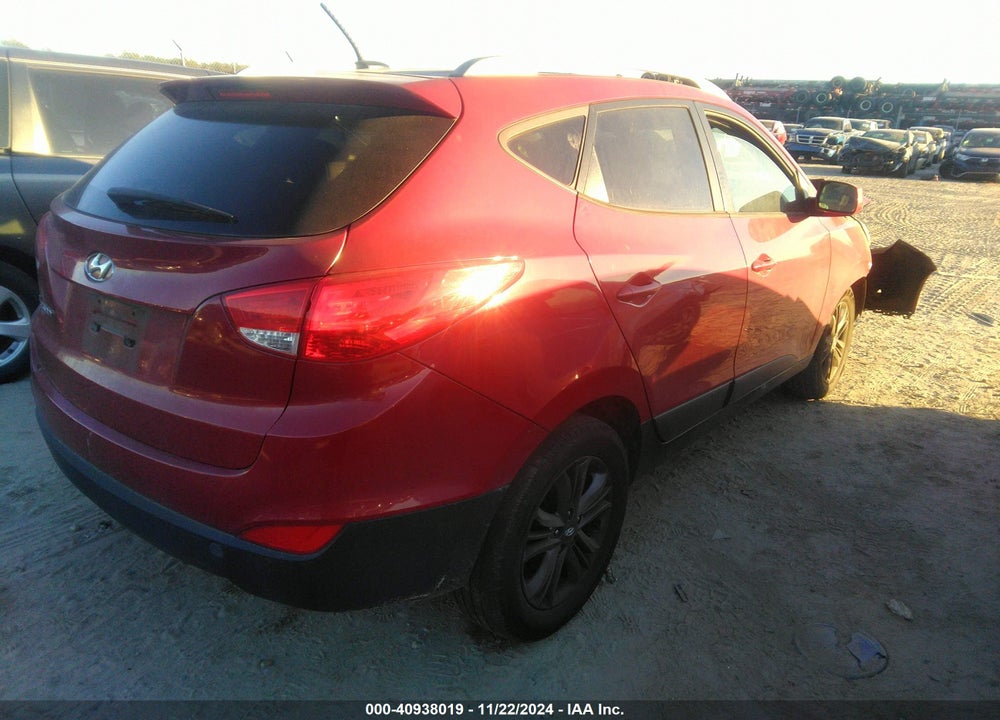 2014 HYUNDAI TUCSON SE VIN: KM8JU3AG5EU888827