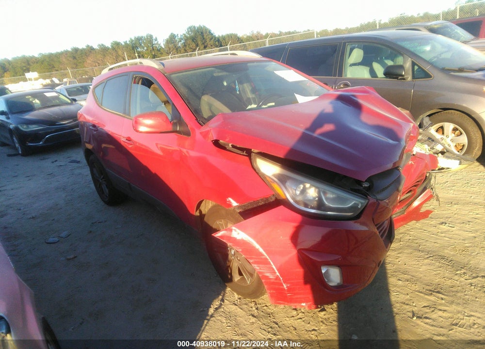 2014 HYUNDAI TUCSON SE VIN: KM8JU3AG5EU888827