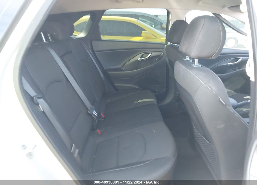 2018 HYUNDAI ELANTRA GT VIN: KMHH35LE5JU025240