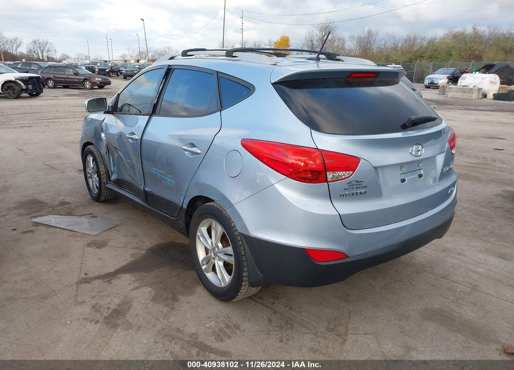 2013 HYUNDAI TUCSON GLS VIN: KM8JUCAC1DU695117