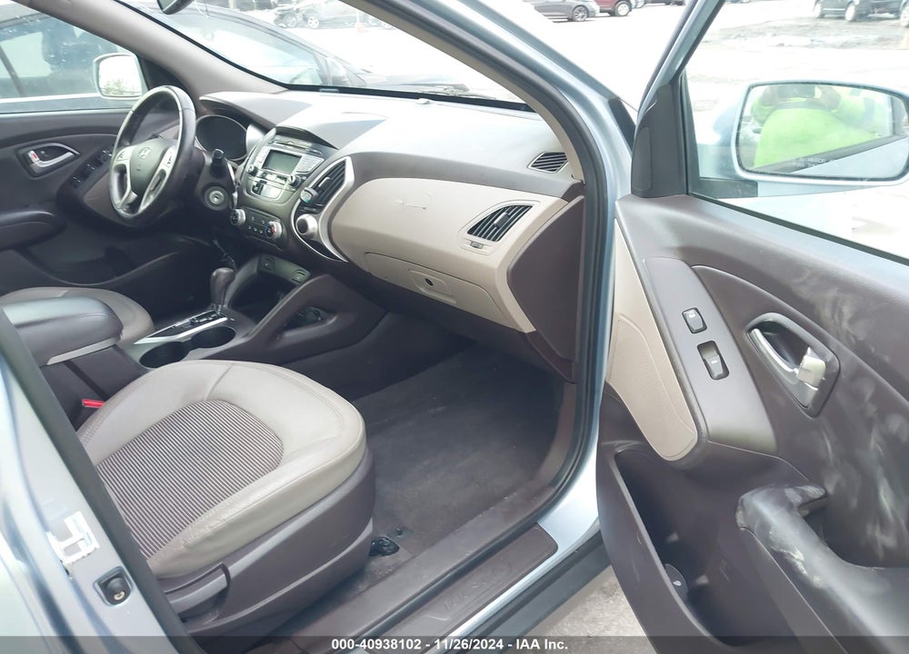 2013 HYUNDAI TUCSON GLS VIN: KM8JUCAC1DU695117