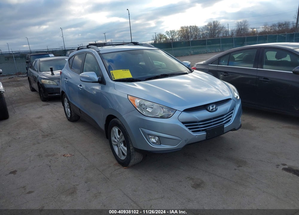 2013 HYUNDAI TUCSON GLS VIN: KM8JUCAC1DU695117