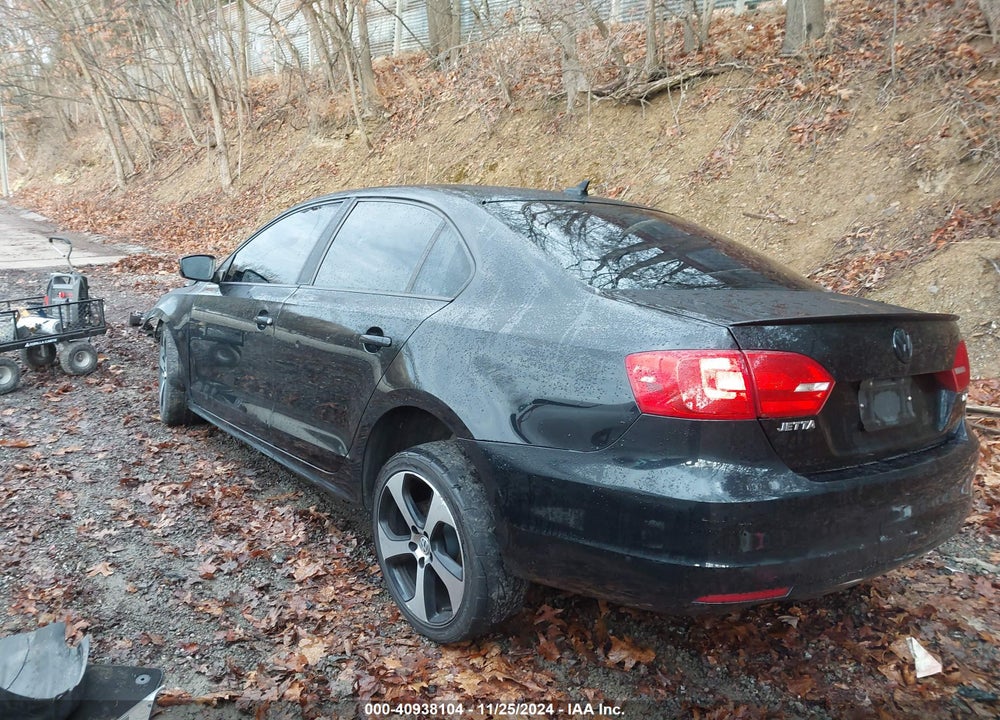 2012 VOLKSWAGEN JETTA 2.0L TDI VIN: 3VW3L7AJ4CM329531