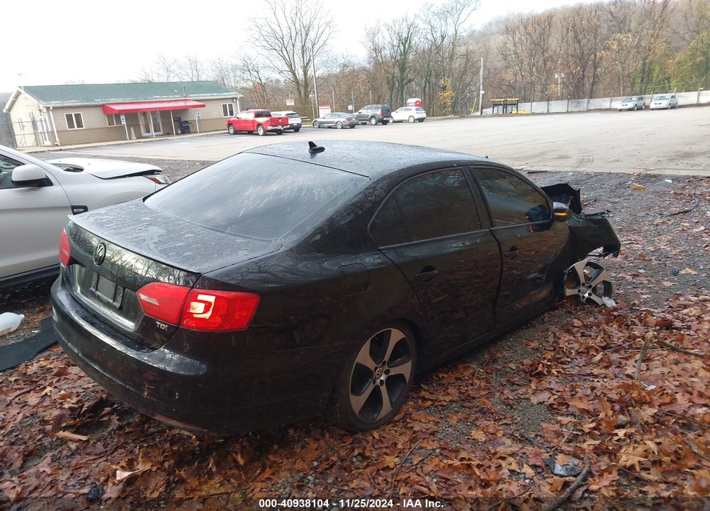 2012 VOLKSWAGEN JETTA 2.0L TDI VIN: 3VW3L7AJ4CM329531
