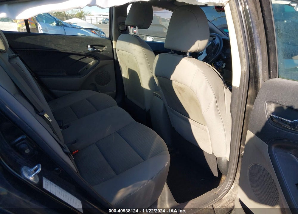 2014 KIA FORTE LX VIN: KNAFX4A65E5220807