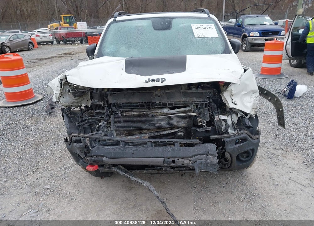 2018 JEEP RENEGADE TRAILHAWK 4X4 VIN: ZACCJBCB1JPH06232