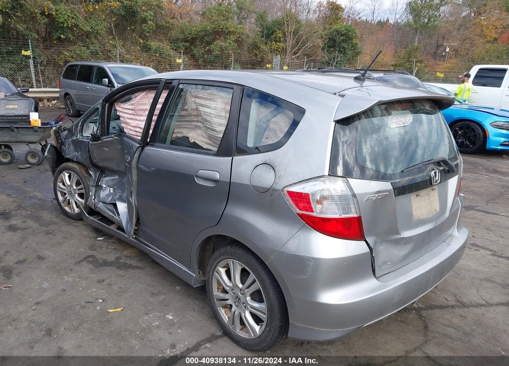2010 HONDA FIT SPORT VIN: JHMGE8H49AC035639