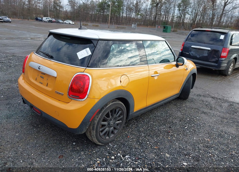 2014 MINI HARDTOP COOPER VIN: WMWXM5C50ET972949