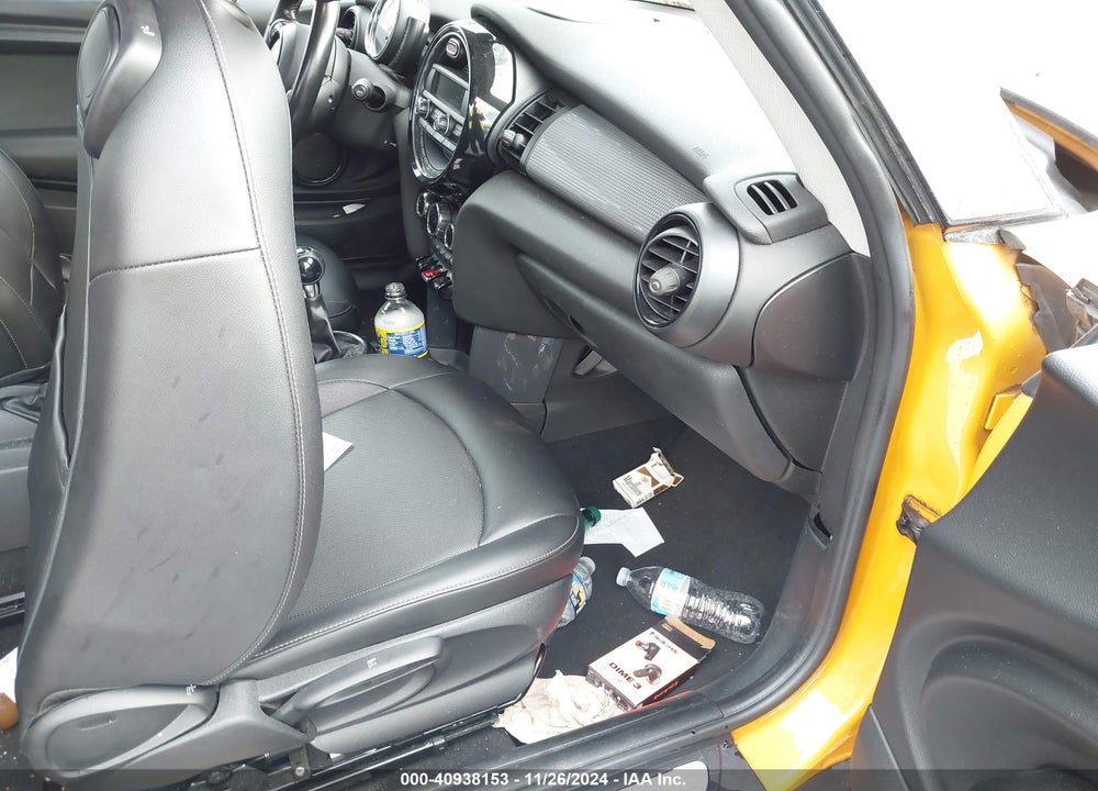 2014 MINI HARDTOP COOPER VIN: WMWXM5C50ET972949