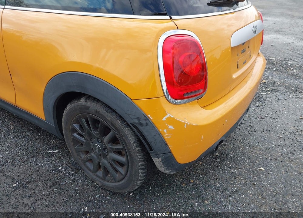 2014 MINI HARDTOP COOPER VIN: WMWXM5C50ET972949