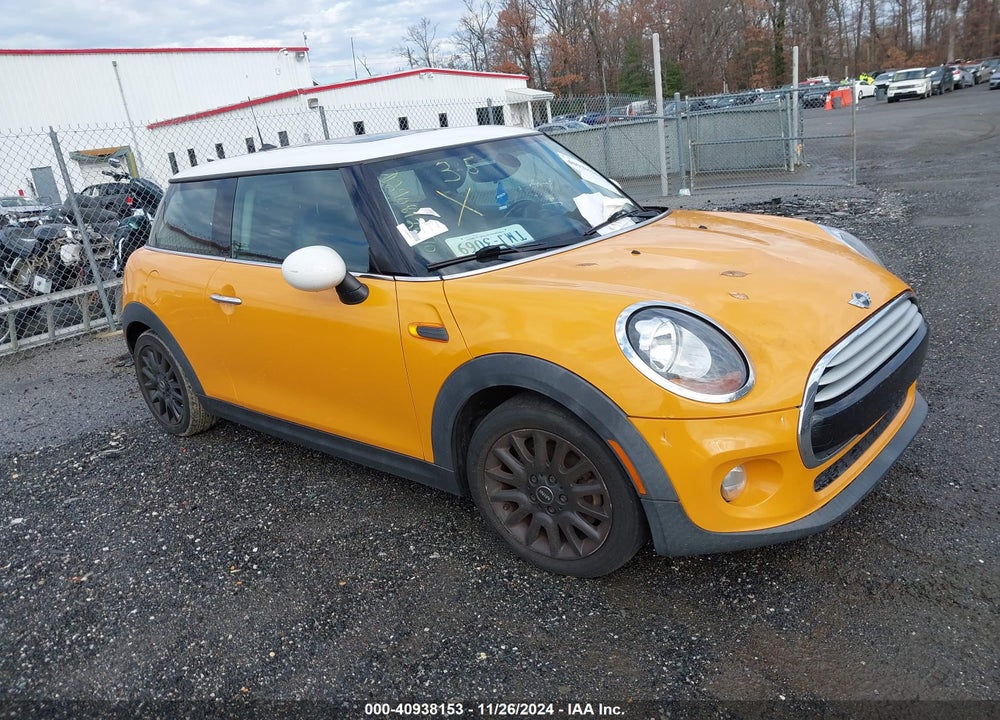 2014 MINI HARDTOP COOPER VIN: WMWXM5C50ET972949