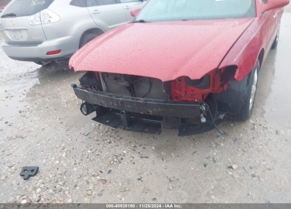 2008 BUICK LACROSSE CX VIN: 2G4WC582181132667