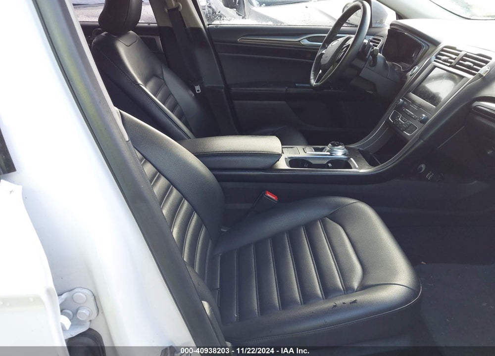 2019 FORD FUSION VIN: 3FA6P0CD0KR269306
