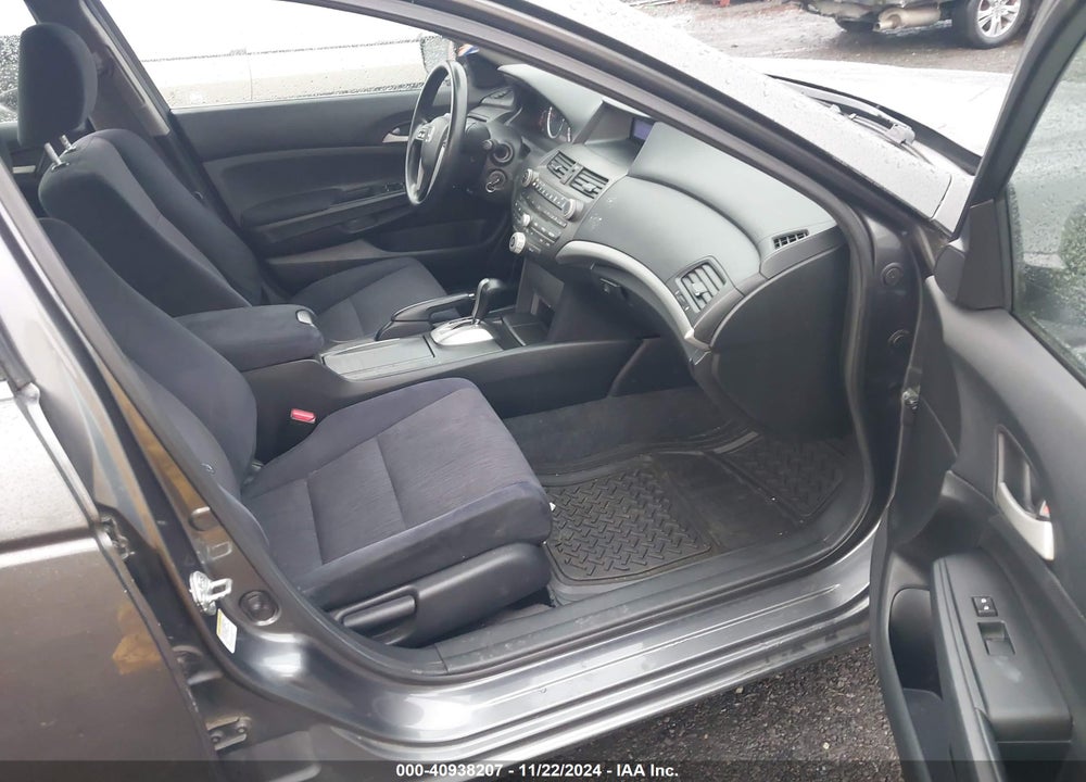 2011 HONDA ACCORD 2.4 LX VIN: 1HGCP2F32BA037197