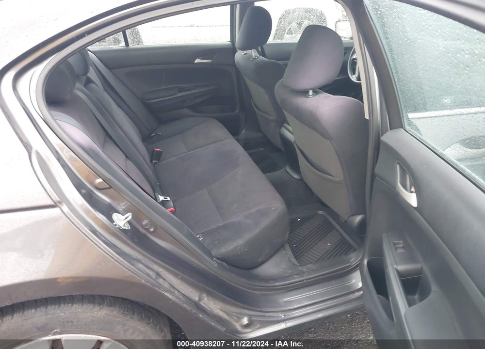 2011 HONDA ACCORD 2.4 LX VIN: 1HGCP2F32BA037197