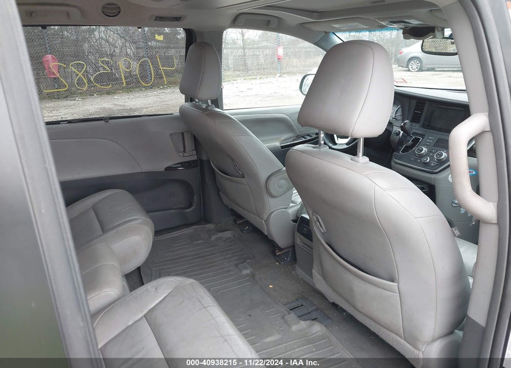 2015 TOYOTA SIENNA XLE LIMITED VIN: 5TDYK3DC3FS624884