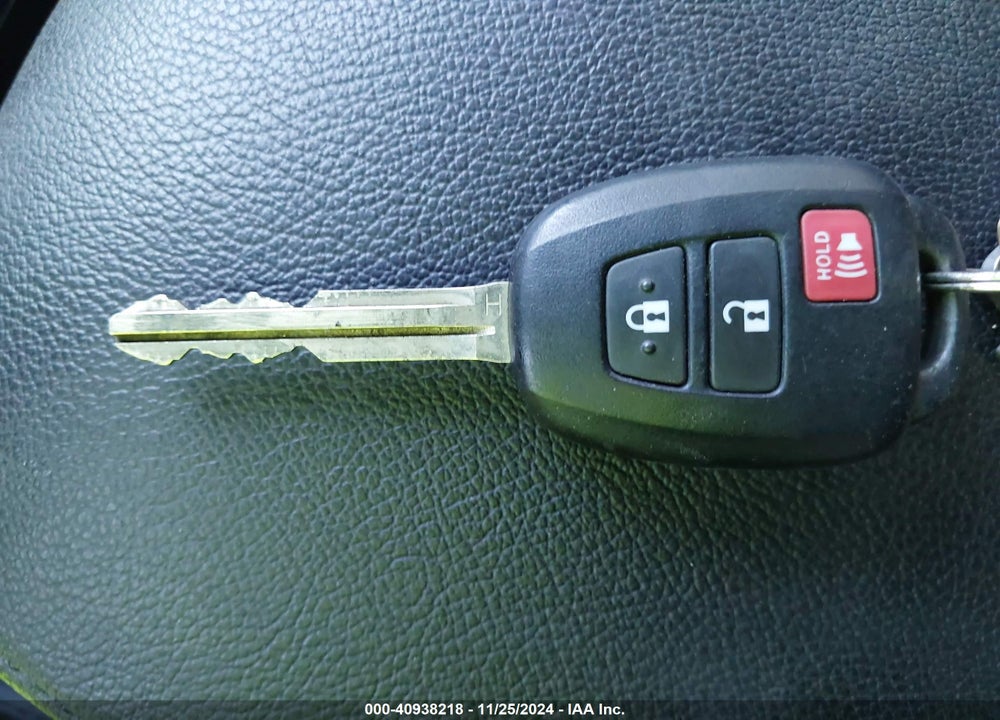 2016 TOYOTA RAV4 LE VIN: 2T3ZFREV4GW242438