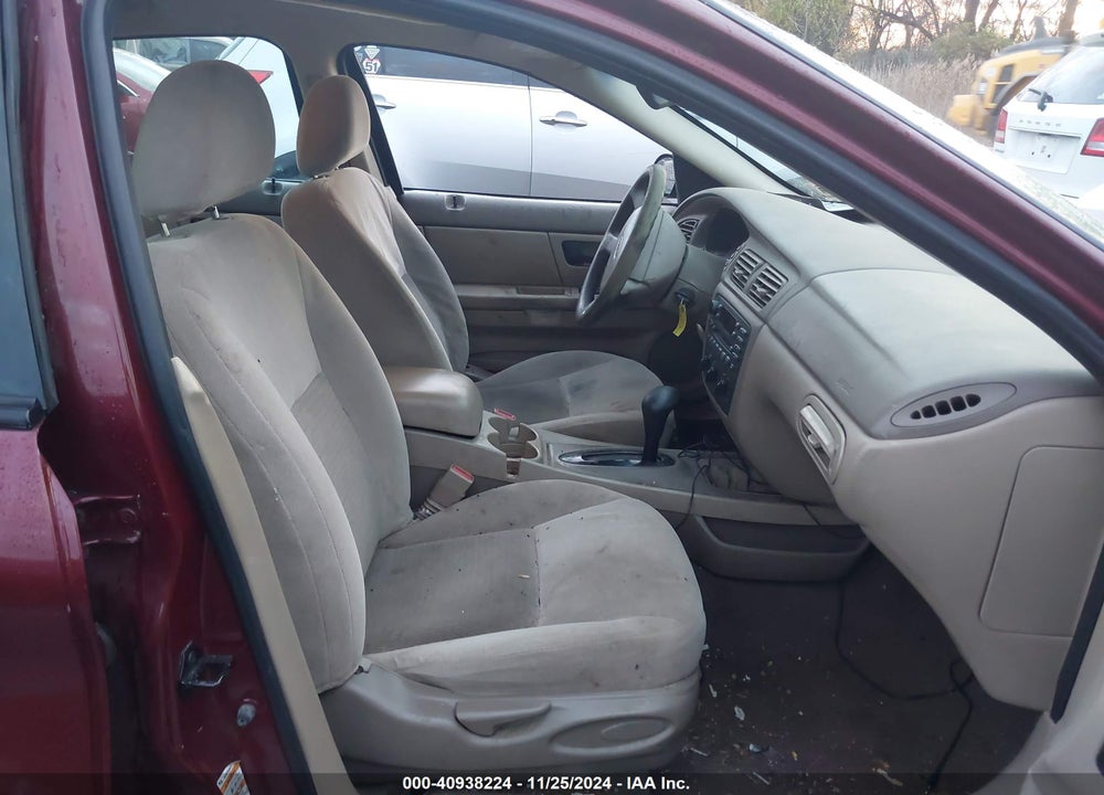 2005 FORD TAURUS SE VIN: 1FAHP53245A147549