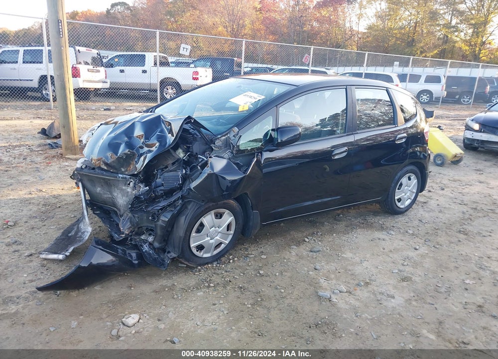 2013 HONDA FIT VIN: JHMGE8H31DC072406