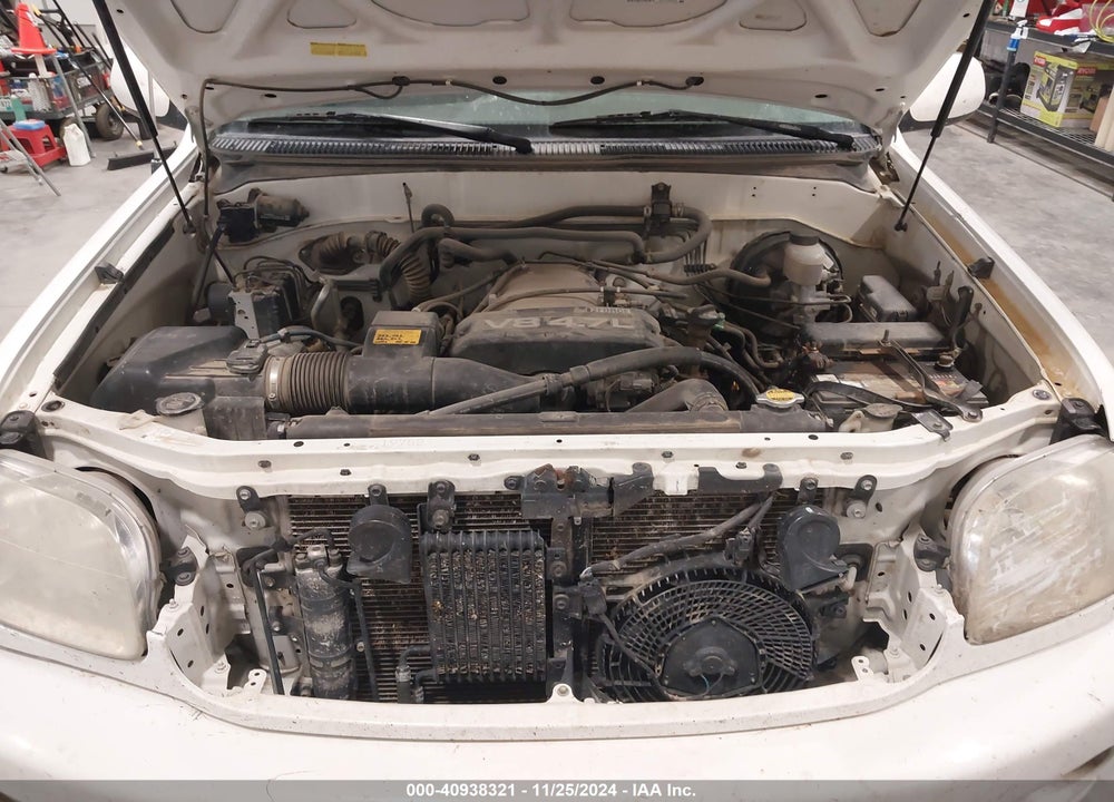 2002 TOYOTA SEQUOIA LIMITED V8 VIN: 5TDBT48A52S087866