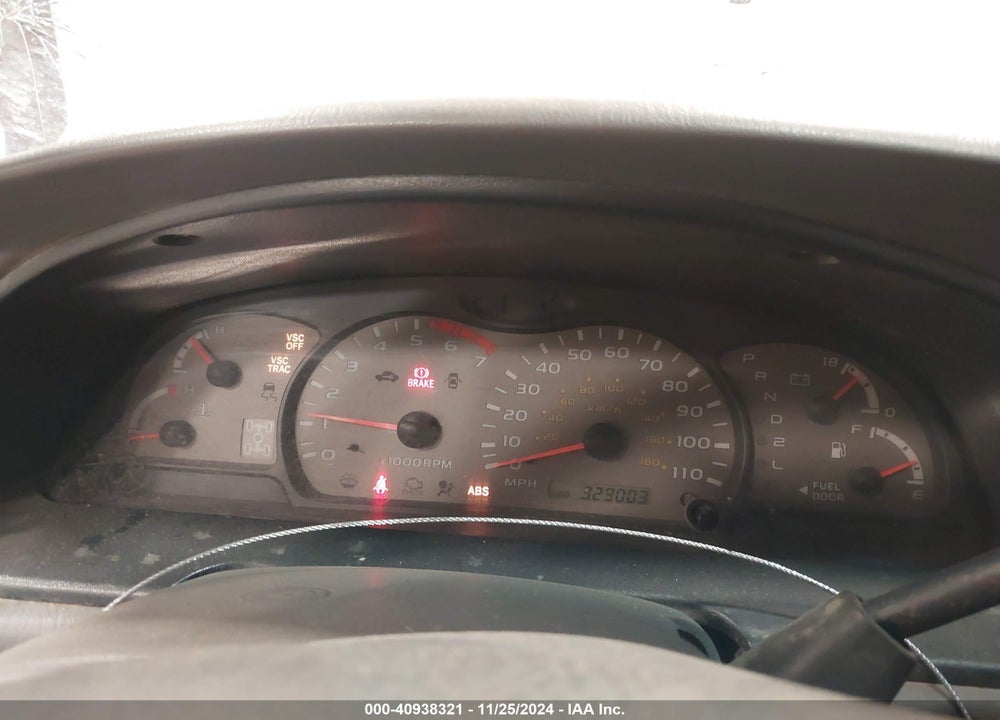 2002 TOYOTA SEQUOIA LIMITED V8 VIN: 5TDBT48A52S087866