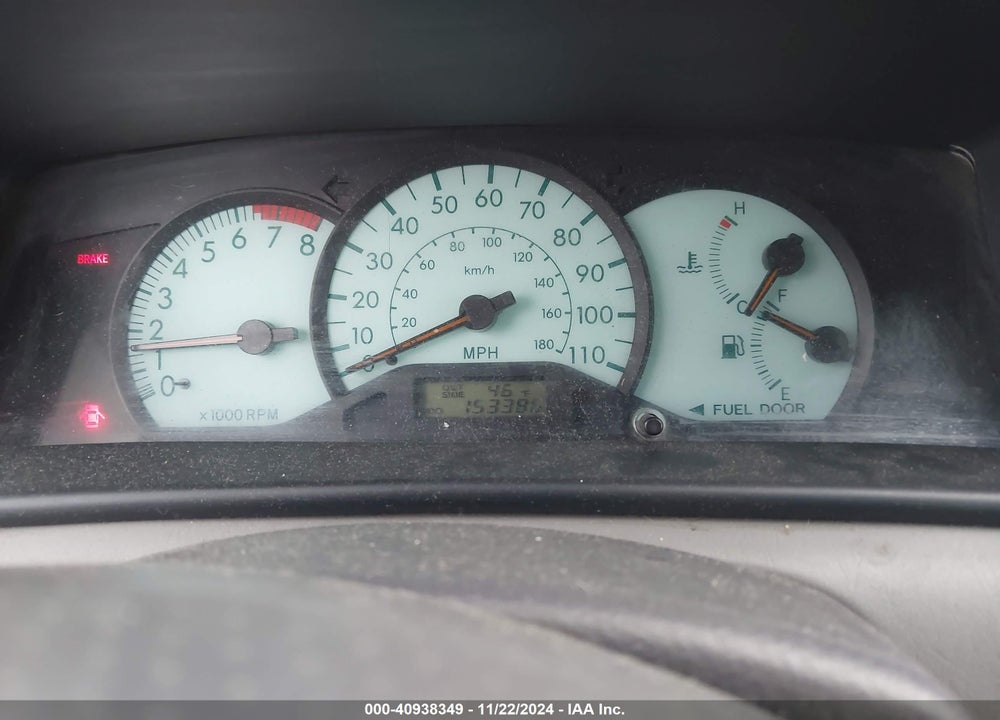 2004 TOYOTA COROLLA LE VIN: 1NXBR32E64Z208015