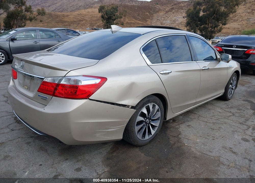 2014 HONDA ACCORD HYBRID TOURING VIN: 1HGCR6F75EA007197