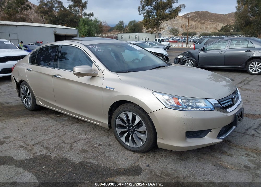 2014 HONDA ACCORD HYBRID TOURING VIN: 1HGCR6F75EA007197