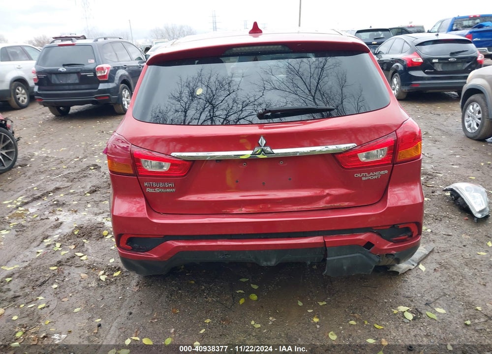 2018 MITSUBISHI OUTLANDER SPORT 2.0 ES VIN: JA4AP3AUXJU018951