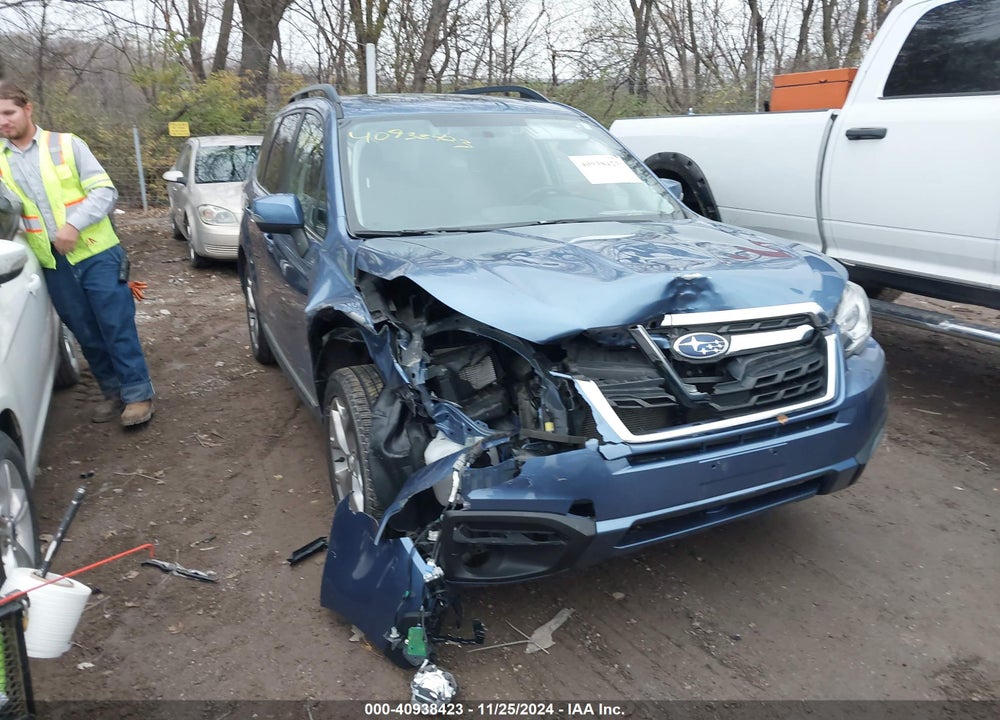 2018 SUBARU FORESTER 2.5I TOURING VIN: JF2SJAWC6JH581389