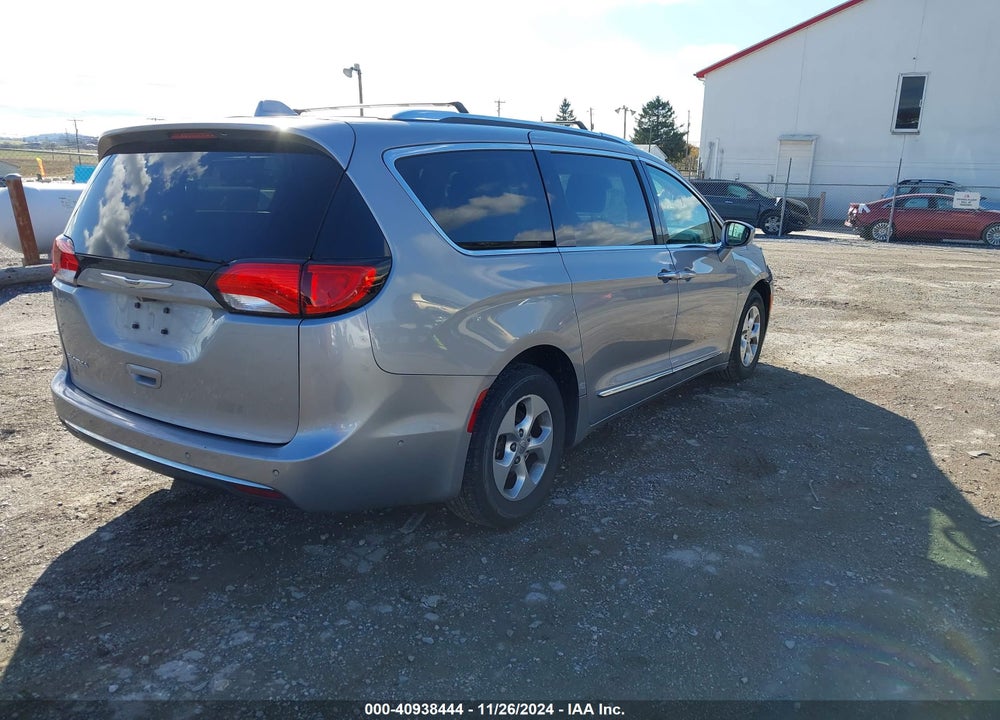 2017 CHRYSLER PACIFICA TOURING L PLUS VIN: 2C4RC1EG2HR564809