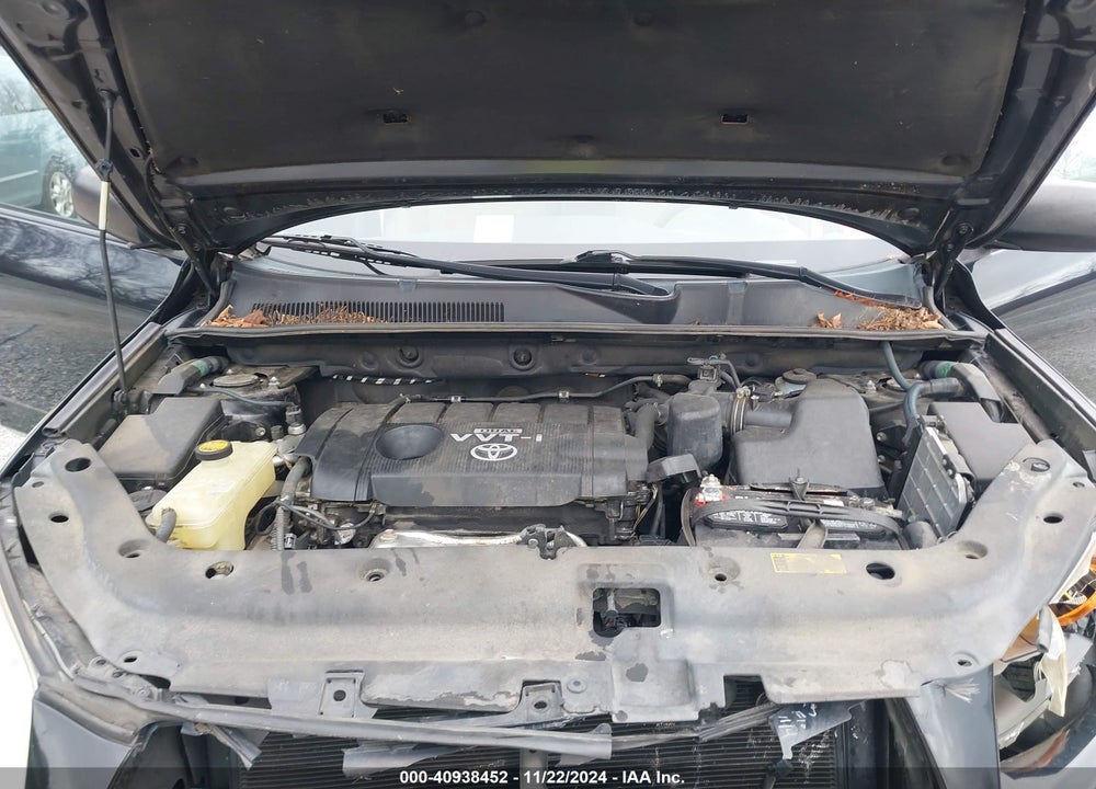 2011 TOYOTA RAV4 VIN: 2T3KF4DV0BW062453