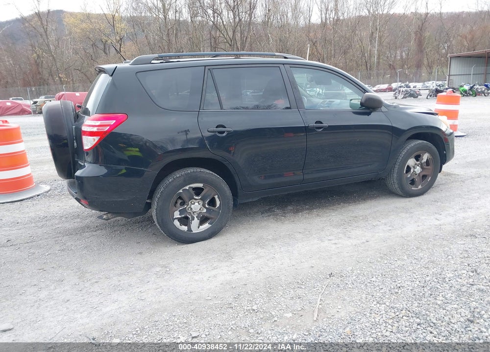 2011 TOYOTA RAV4 VIN: 2T3KF4DV0BW062453